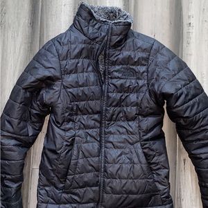 North face reversible puffer coat. Children’s size 8.